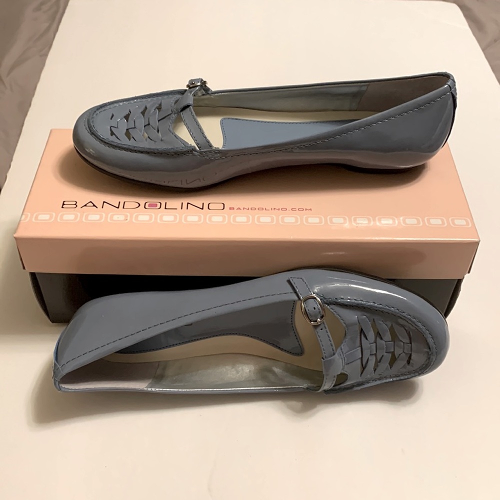 BANDOLINO LIGHT BLUE PATENT LEATHER SHOES SIZE 7.5 NWT